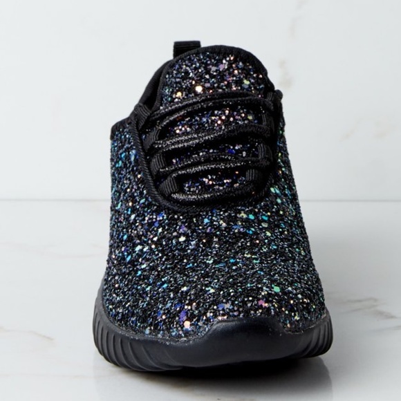 New black glitter sneakers /// size 10